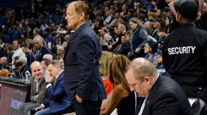 glen_taylor_standing_while_thibs_lurks_in_the_corner.jpg